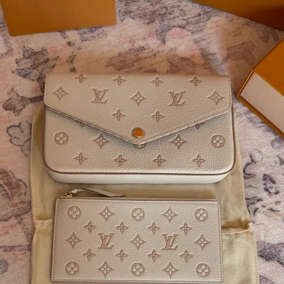Brand New Louis Vuitton Pochette Félicie - Picture 1 of 9